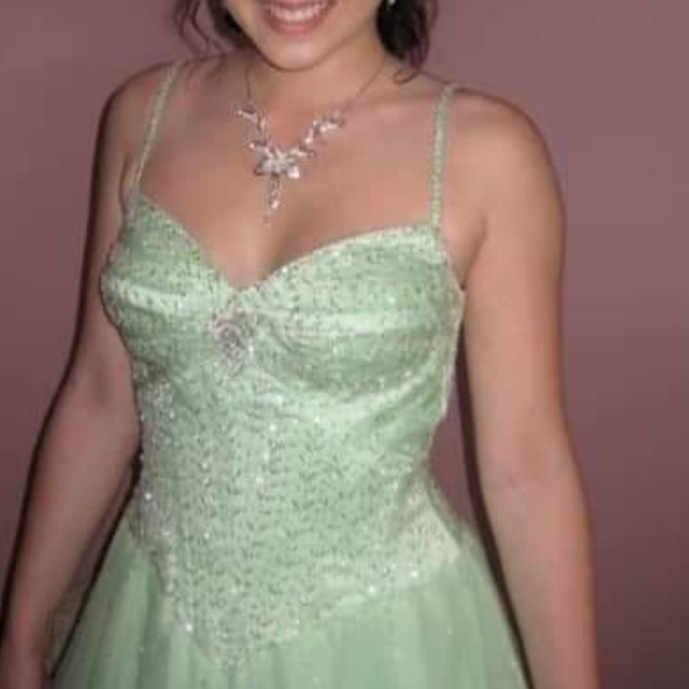 BEAUTIFUL ONE OF A KIND PROM DRESS